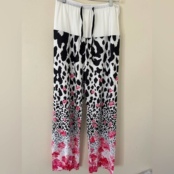 Women’s Allover Print Wide Leg Loose Fit Pants Trousers Size L New - Picture 1 of 4